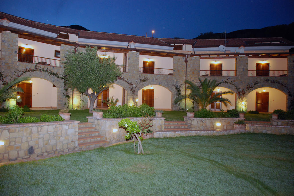 Residence Il Casale Палинуро Экстерьер фото